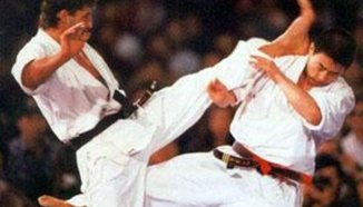 Hyakunin kumite - майсторският тест в Киокушин